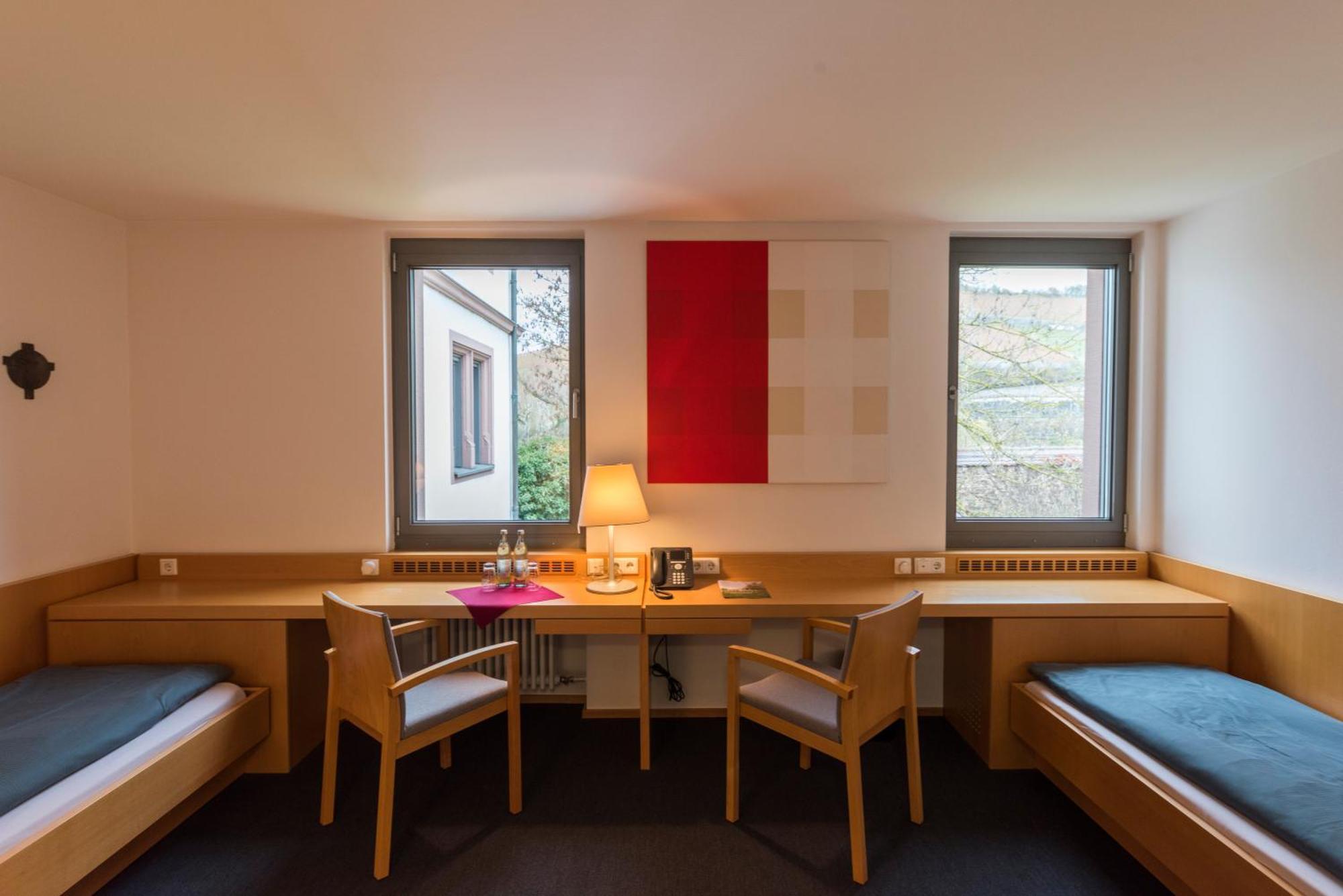 Tagungshaus Himmelspforten Hotel *